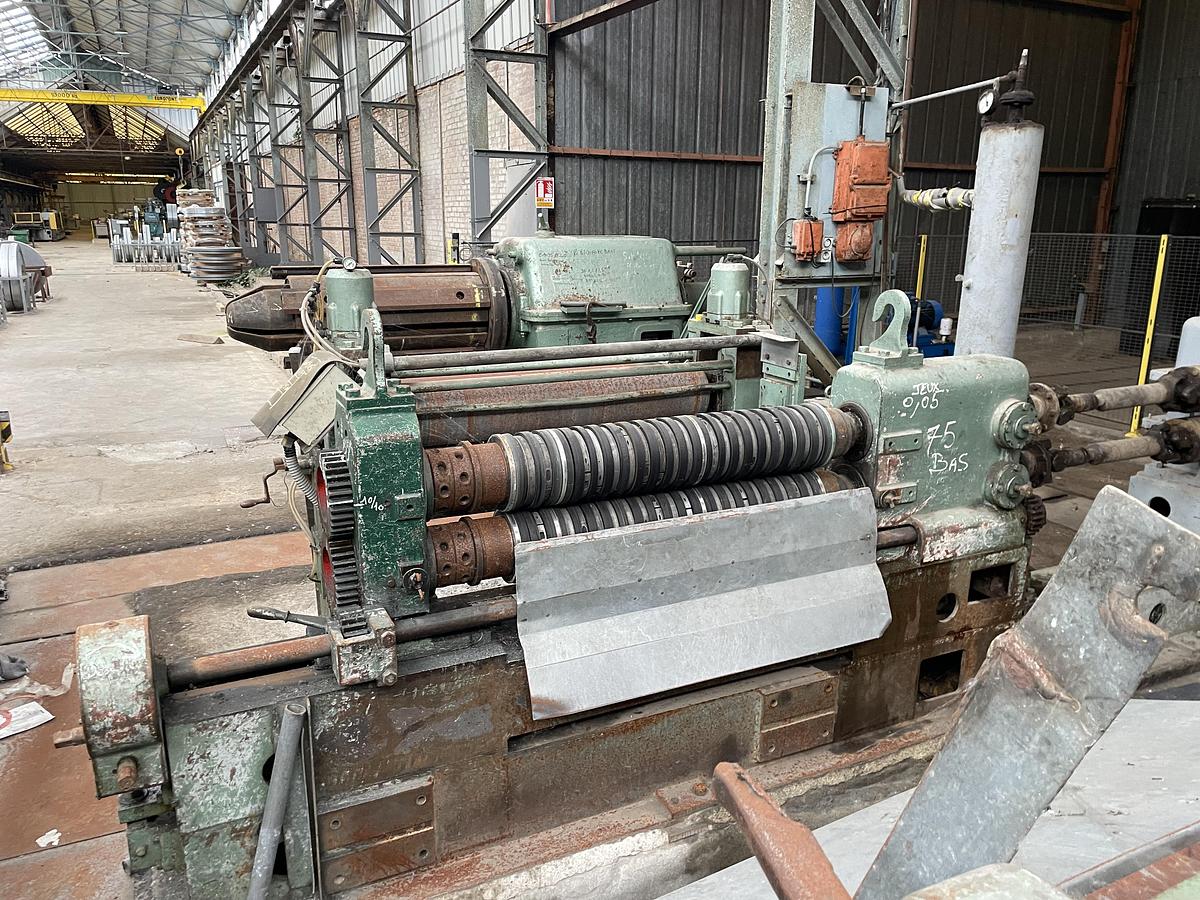 Used Slitting equipment: decoiler / straightener / shear