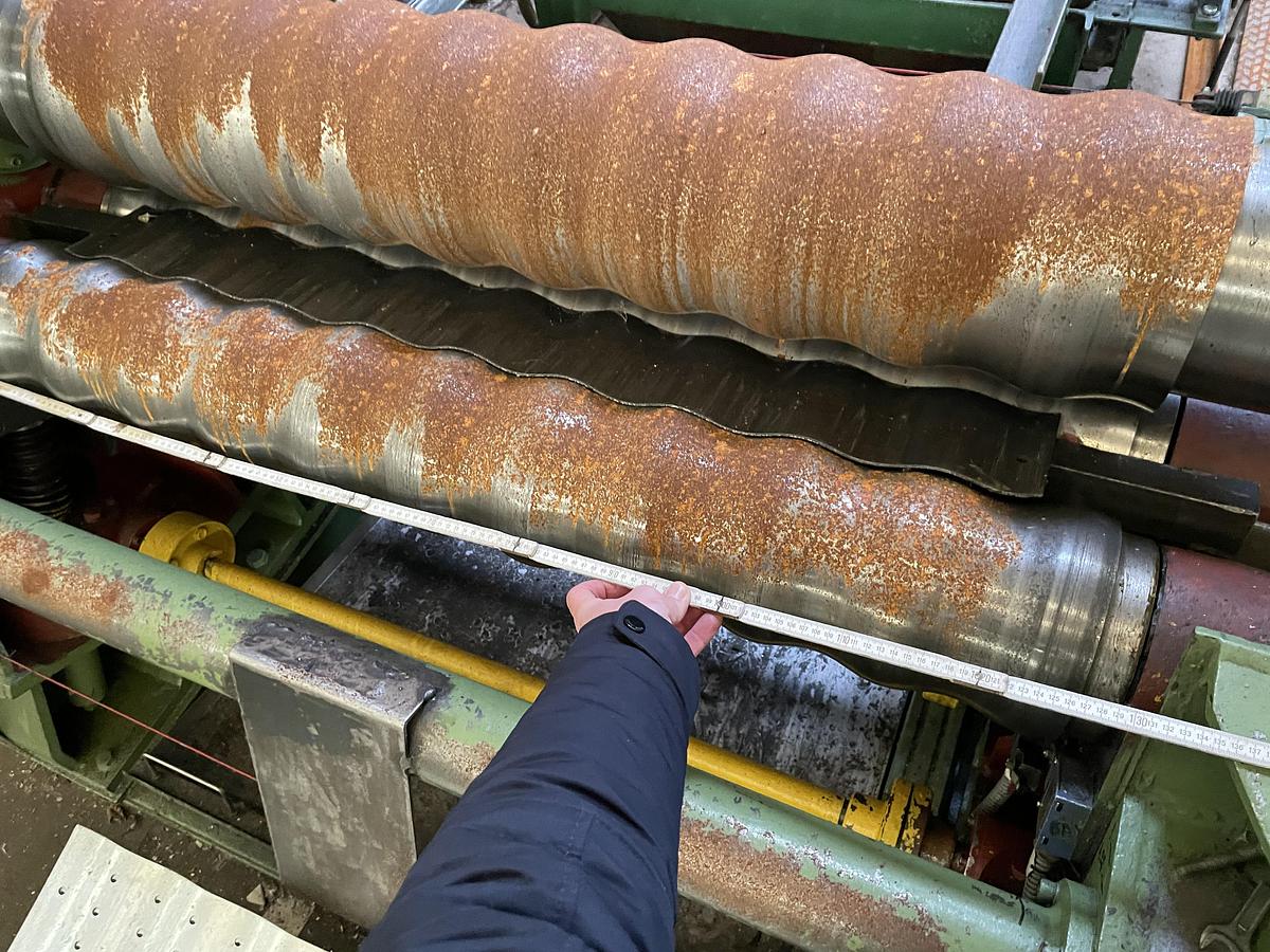 D'occasion Poste de Profilage avec Rouleuse et Presse 1200x8mm