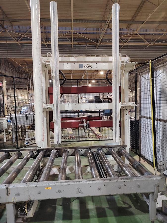 D'occasion Palettiseur automatique Newtec DEPALVITE 2000 (SP50)
