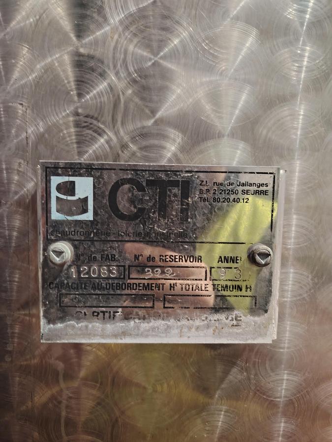 D'occasion Cuve INOX Sur Pied Finition Gauffrée 285HL