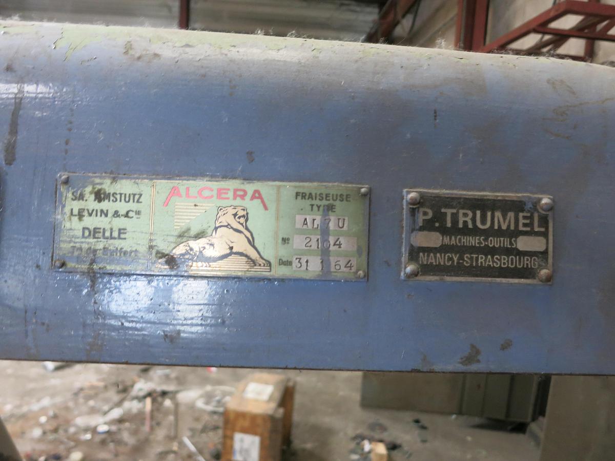 D'occasion Fraiseuse universelle ALCERA AL7U