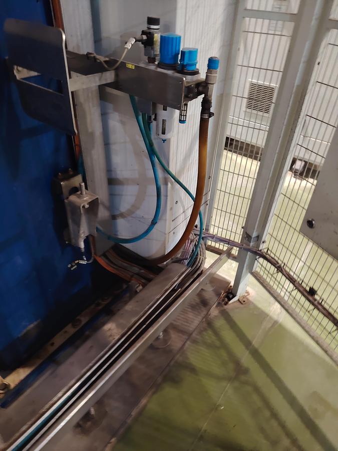 D'occasion Encaisseuse automatique (pick & place) KRONES LINAPAC II (EINPACKER) – KR62-194