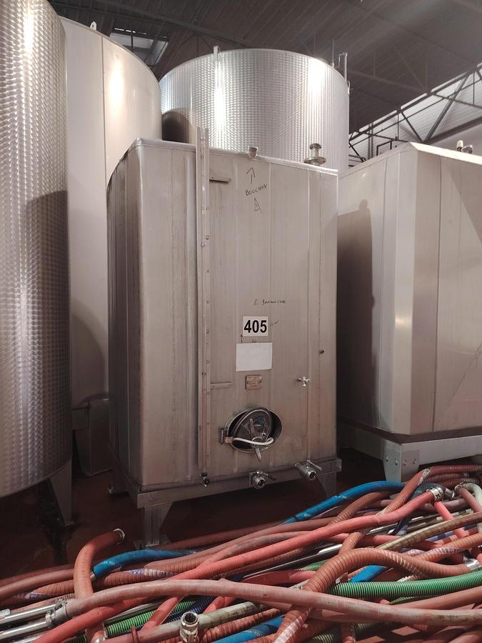 D'occasion Cuve INOX Cubique sur pied 52HL