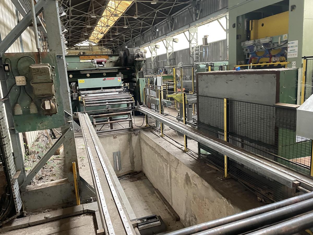 D'occasion Ligne de profilage pour tôles ondulées 1500mm