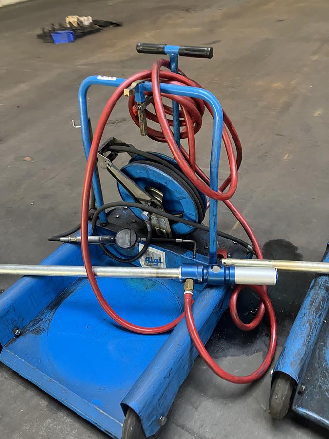 D'occasion Enrouleur d’huile avec tuyau