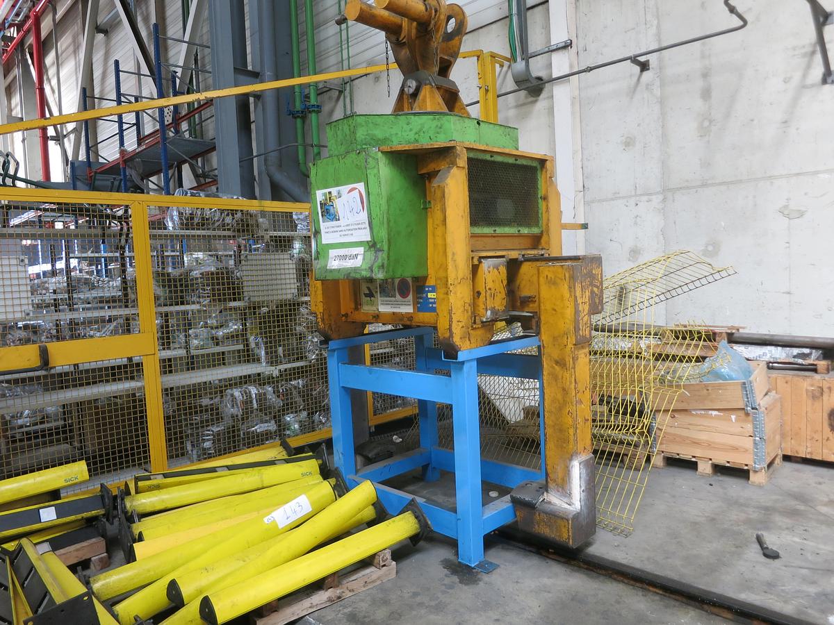 Used 3500 kg coil clamp