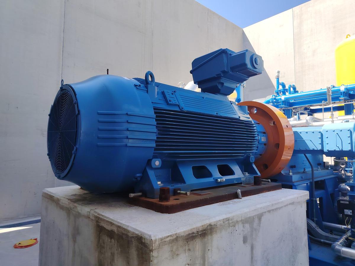 D'occasion Système de compression d'hydrogène industriel SIAD (249 kW)