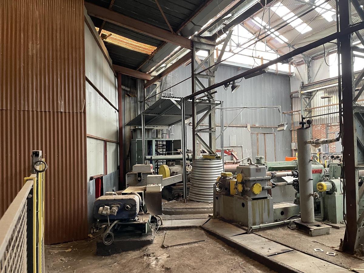 Used Slitting equipment: decoiler / straightener / shear