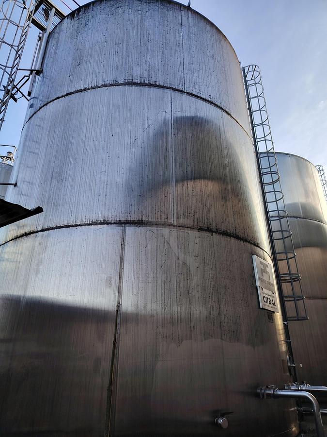 D'occasion Cuve INOX 318m3