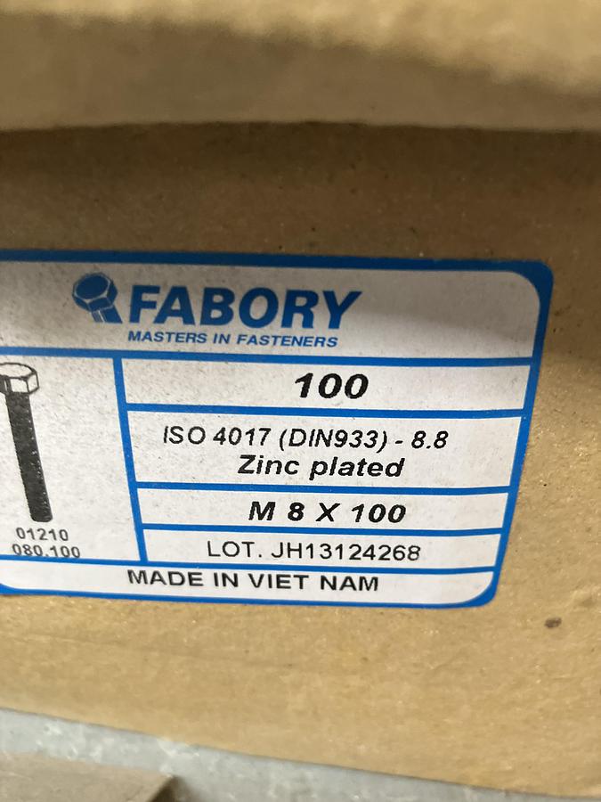 D'occasion Lot de 150 Tonnes de Boulonnerie