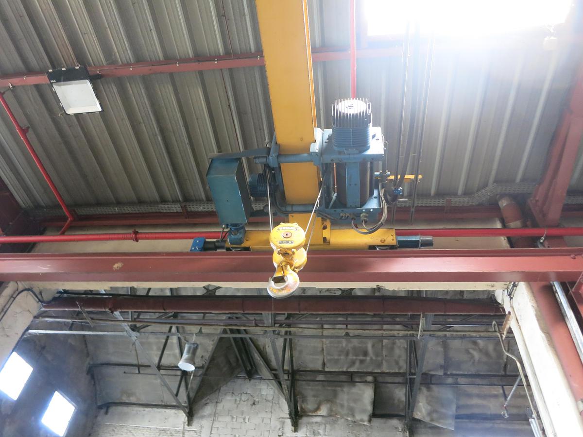 D'occasion Pont roulant DEMAG – Capacité 2 tonnes – Année 1987