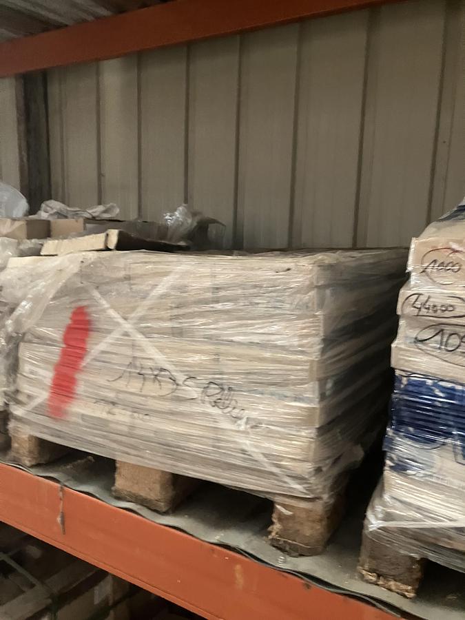 D'occasion Lot de 150 Tonnes de Boulonnerie