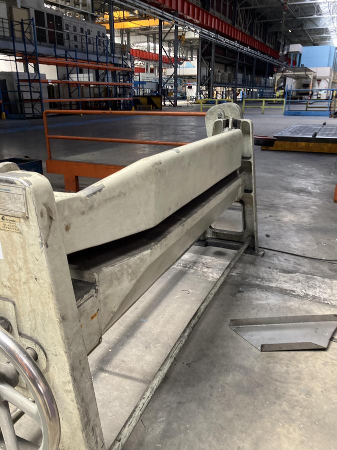 D'occasion Plieuse manuelle – Série CK 2020x2mm