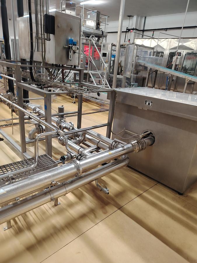 D'occasion Monobloc KRONES AG (avec groupe Sauerstein SD 1500/1100/950 et groupe frigorifique KRONES 0-900-02-357-2)