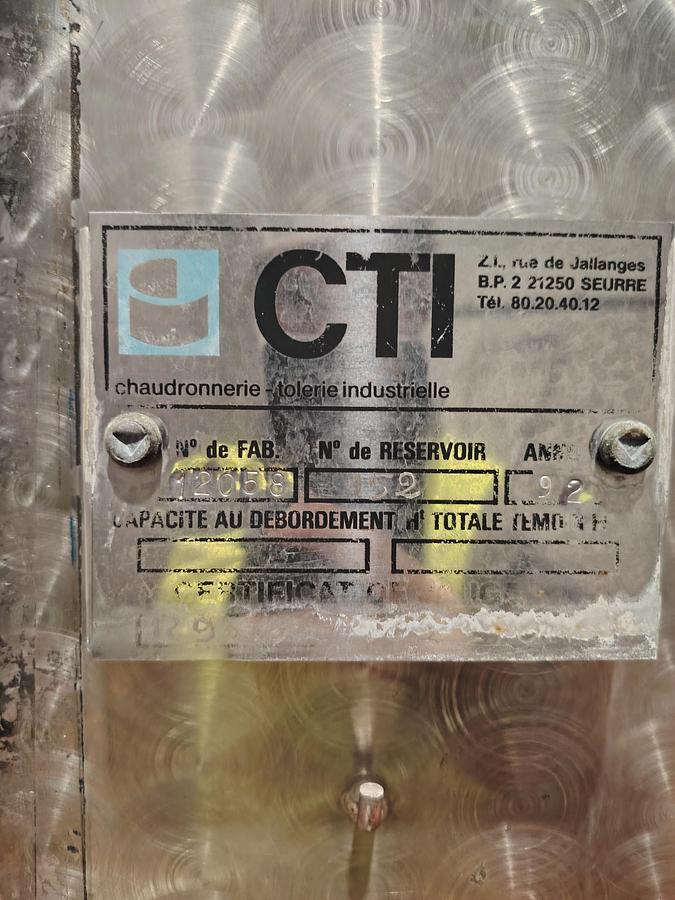 D'occasion Cuve INOX pied finition gauffrée 150HL