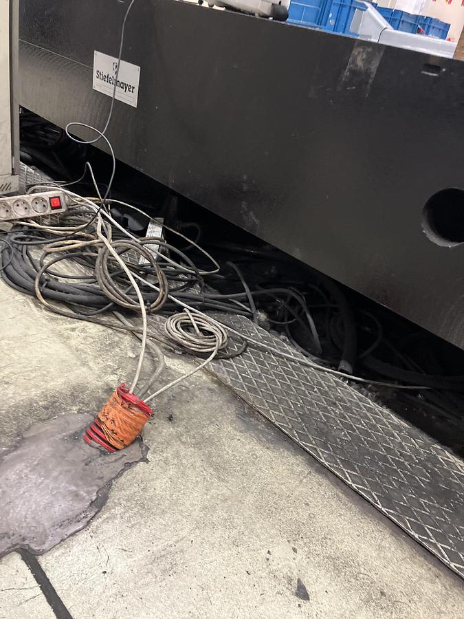 Used Three-dimensional measuring machine