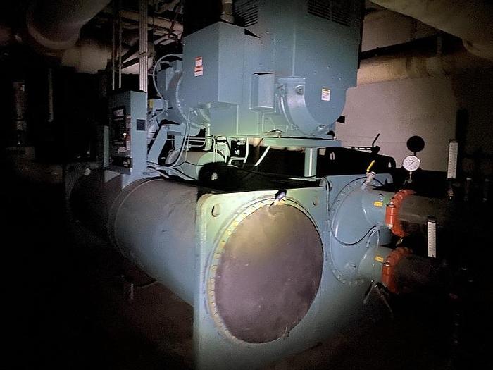 Used YORK MAXE 550 TON CENTRIFUGAL CHILLER MFG. 2013