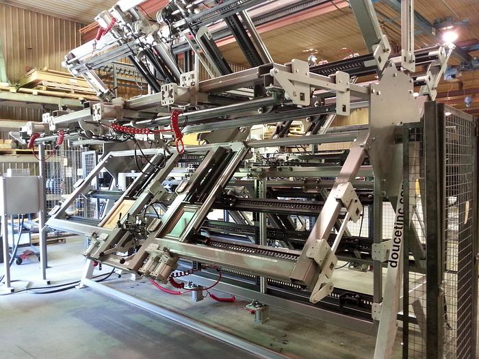 Doucet RDM Door Clamp