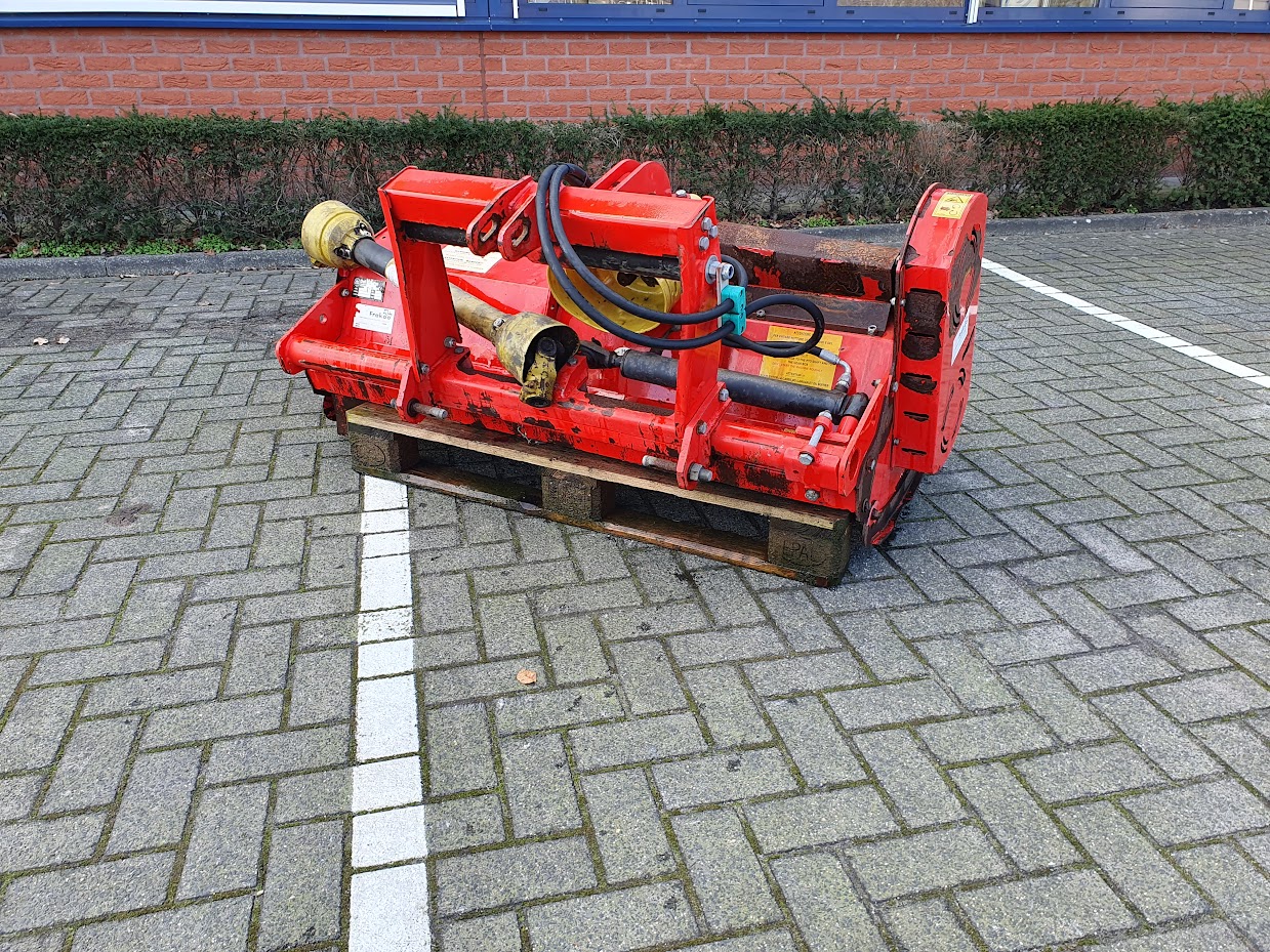 Gebruikt Del Morino  URC 132 verstek klepelmaaier 