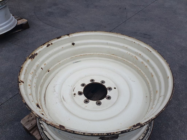 2023 New Holland velgen 18x42