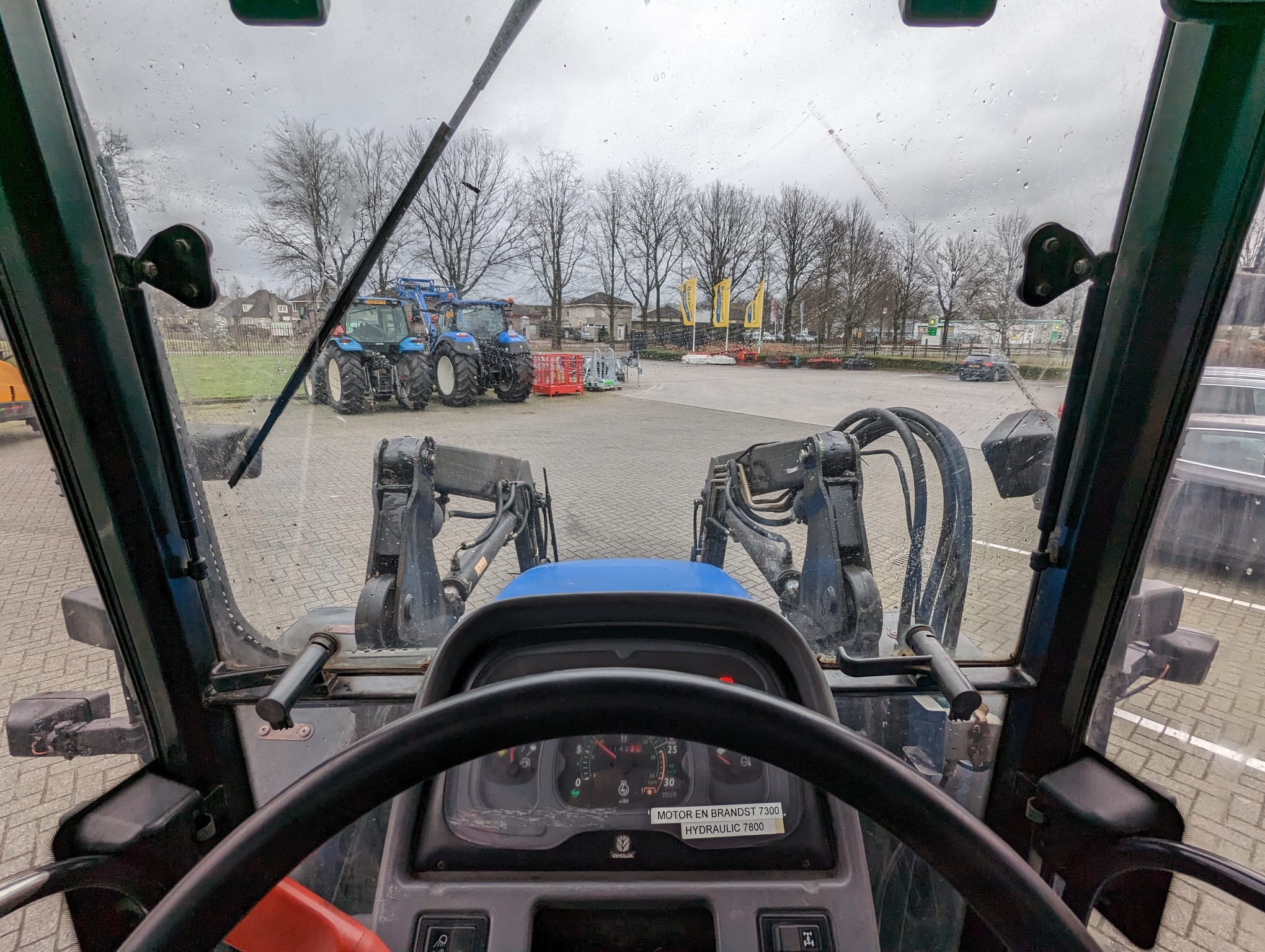 Used New Holland TL90