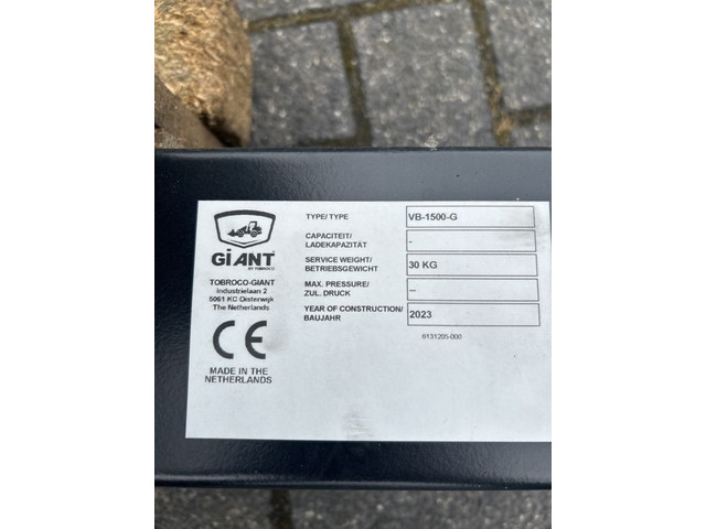 2023 Tobroco Veegborstel 150 cm Giant aanspan