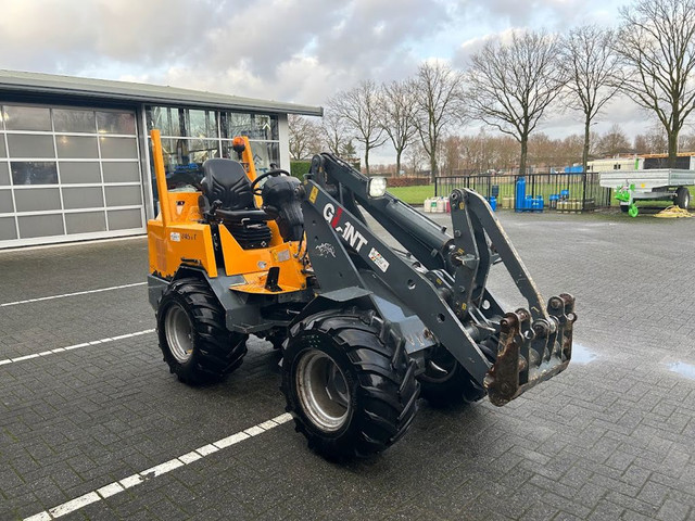 Gebruikt 2007 Giant Tobroco Giant V451 T shovel / loader