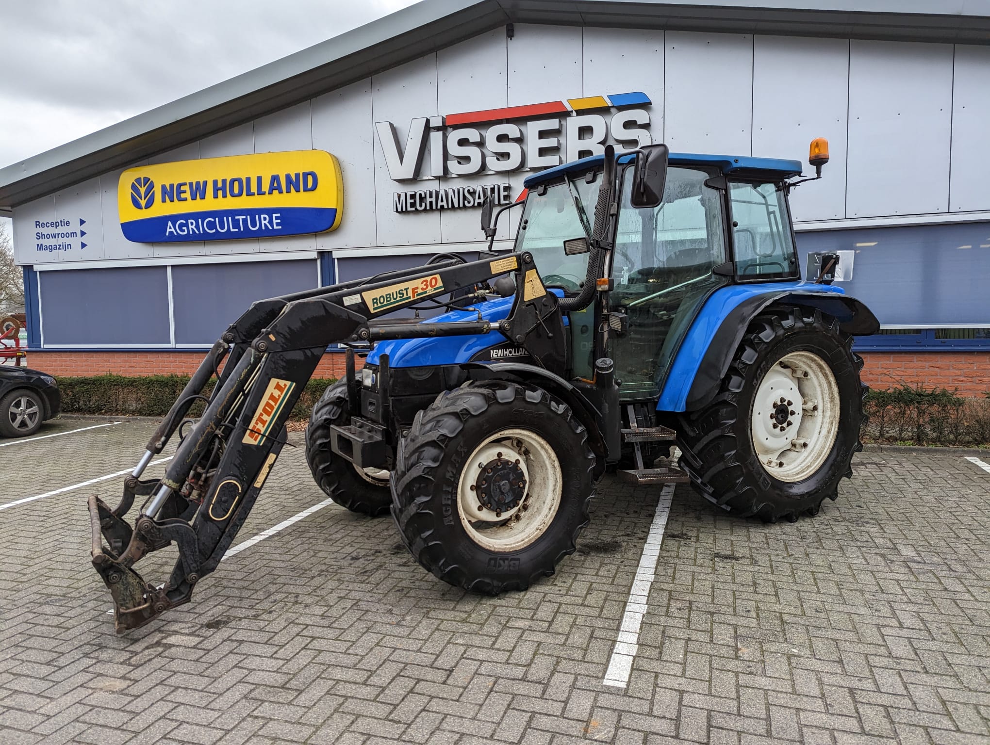 Used New Holland TL90