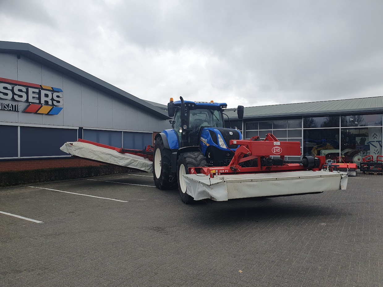 Used Lely Splendimo vlindermaaier  front en 2 achtermaaiers