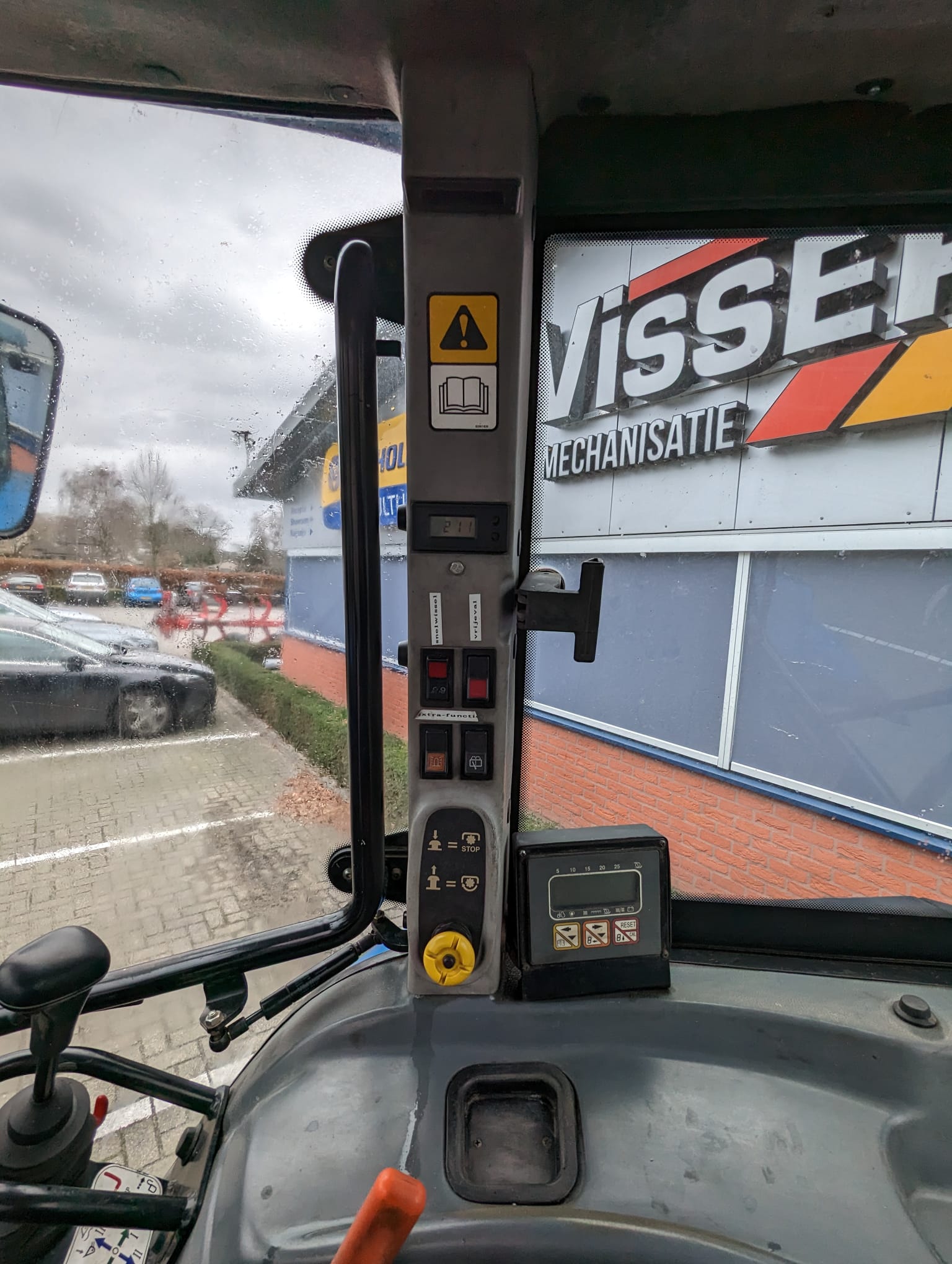 Used New Holland TL90