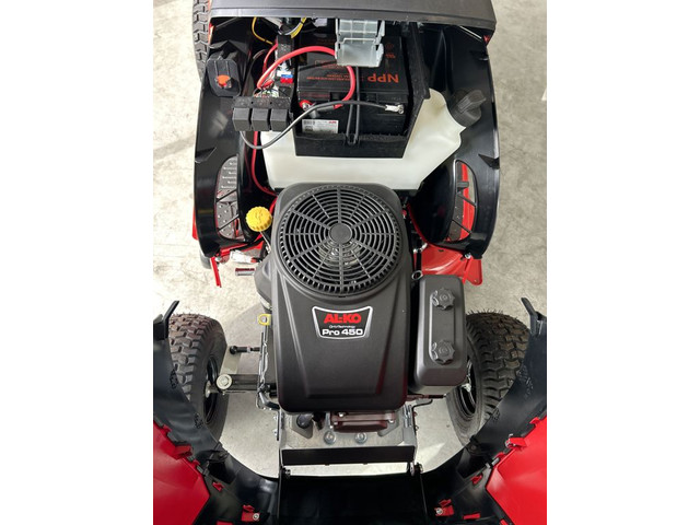 2025 SOLO Zitmaaier T15-933HDA