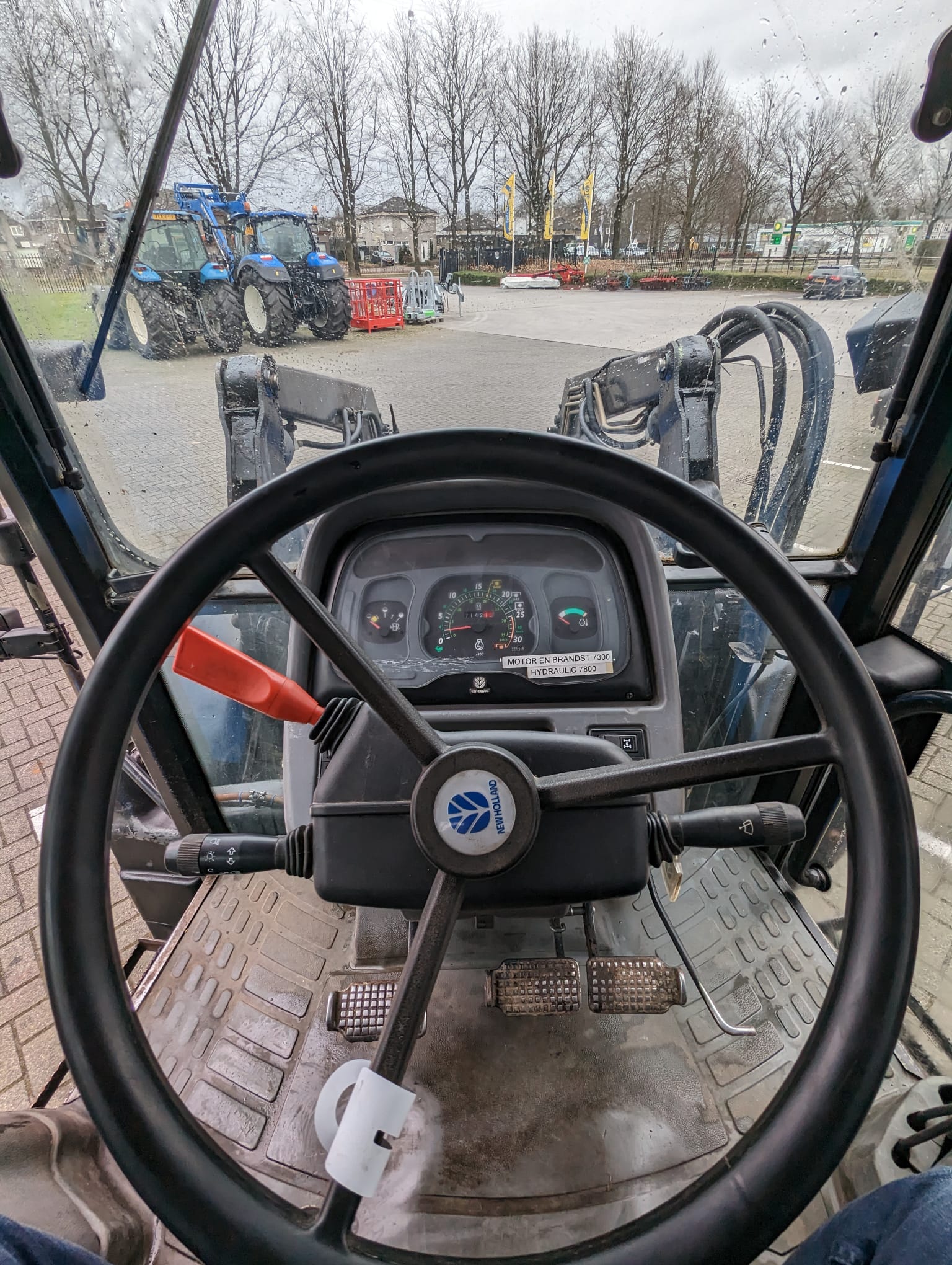 Used New Holland TL90