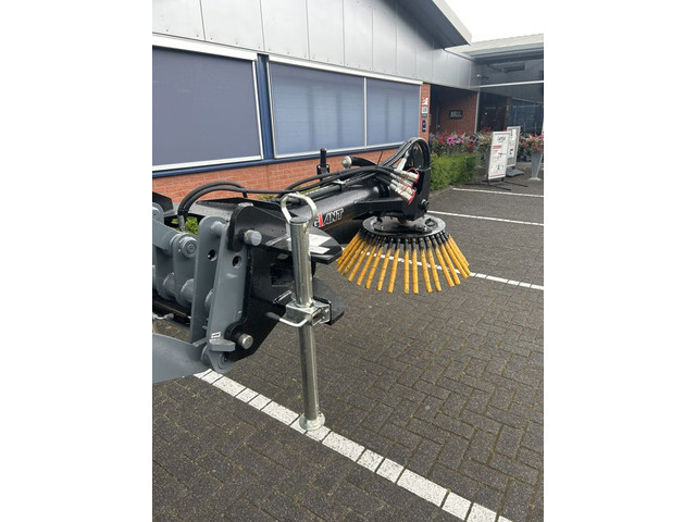 2023 Tobroco Onkruid borstel