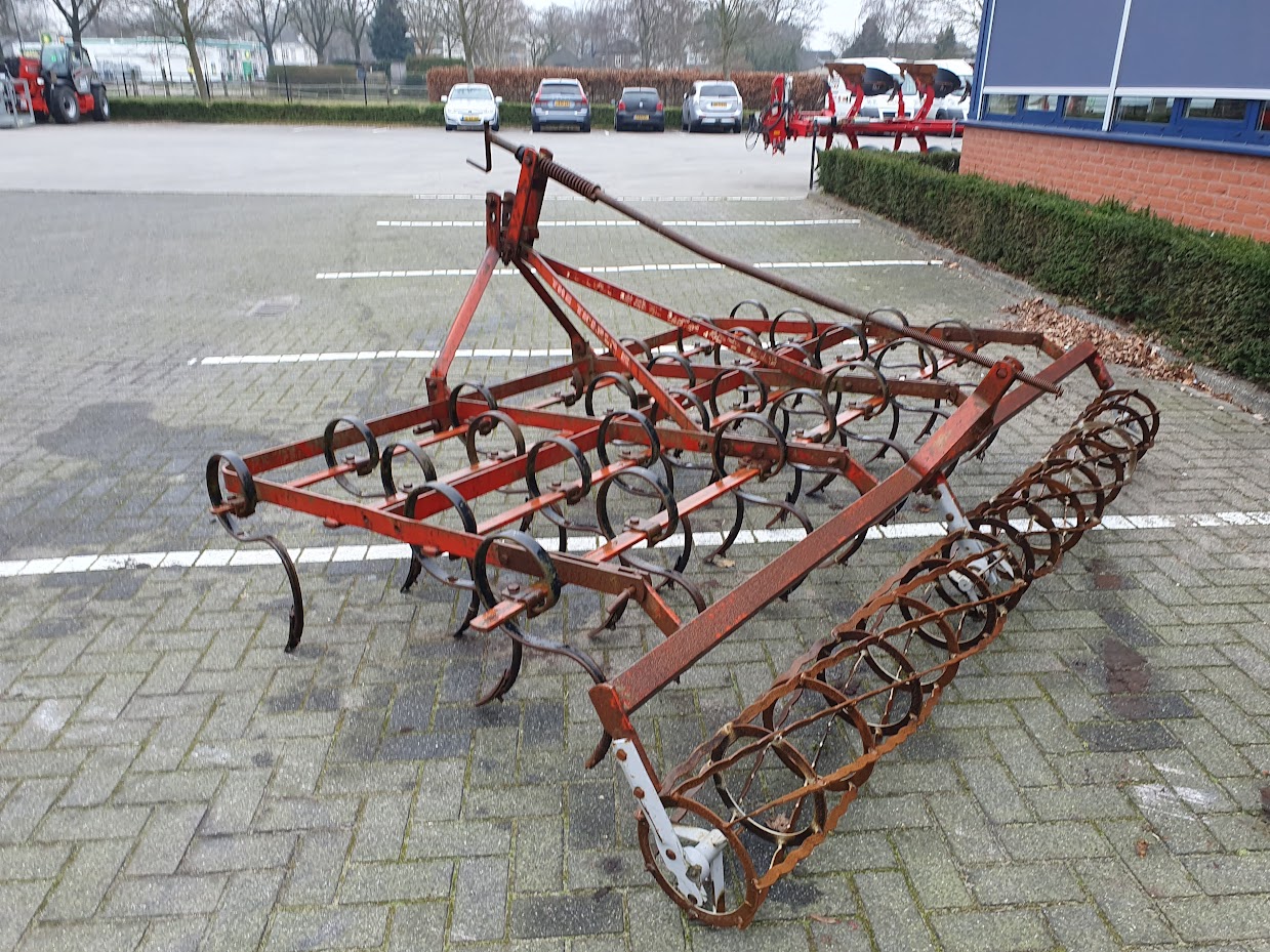 Used Kongskilde triltand cultivator