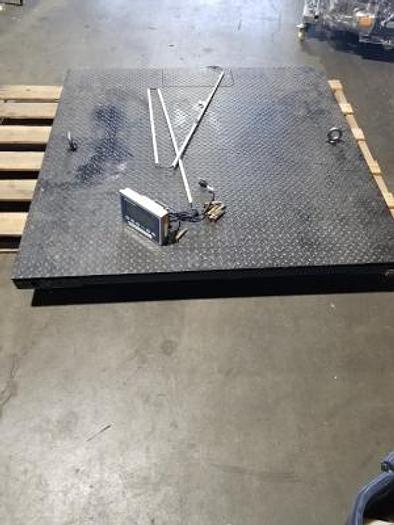Used Metler-Toledo Floor Scale