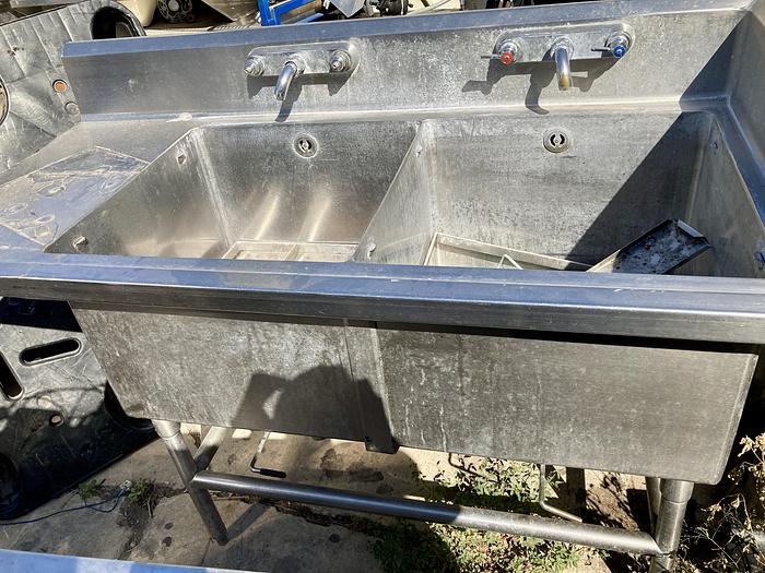 Used 4ft 2 Compartment Stainless Steel Sink