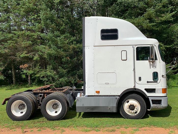 Used 1993 INTERNATIONAL 9700 Cab over Semi Tractor