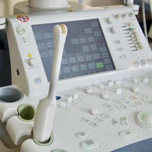 D'occasion ECHOGRAPHE TOSHIBA APLIO COULEUR DOPPLER AVEC 3 SONDES