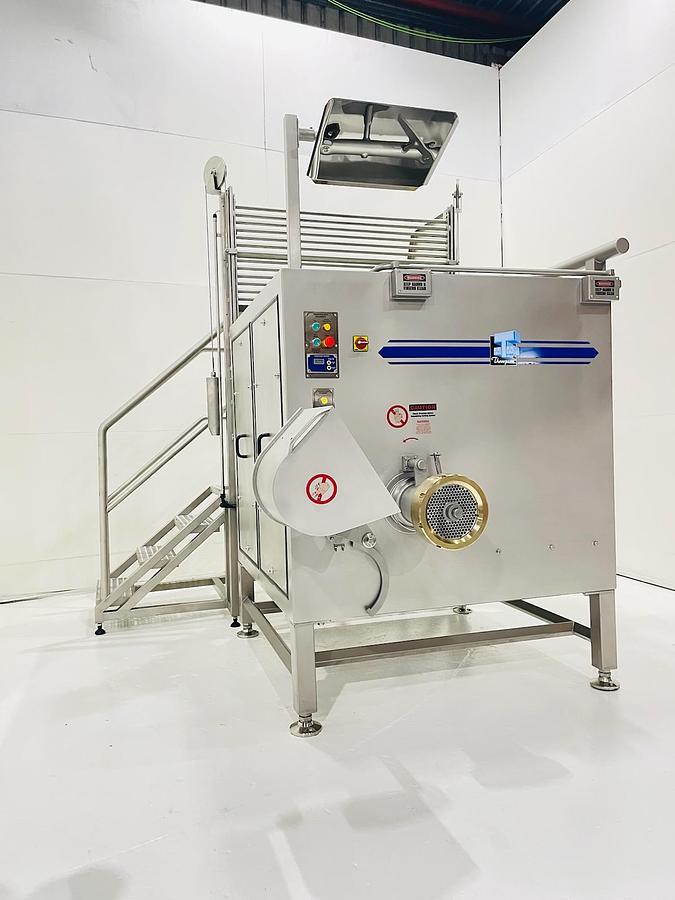 Thompson Meat Machinery 5500 Twin Paddle Mixer Grinder