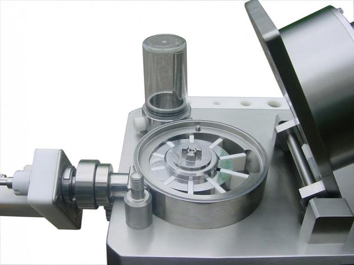 Finova ECV-3000 - Continuous Electric Vacuum Stuffer ECV-3000