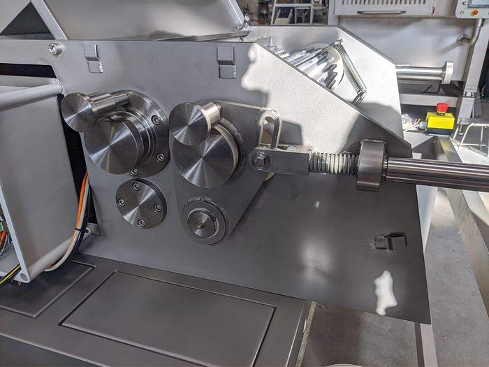 Roser Model 700 Meat Tenderizer