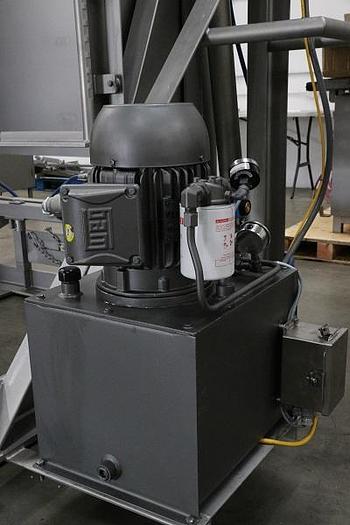 MTC Model 3000 Lowboy Portable Electric Hydraulic 3 in 1 Dumper