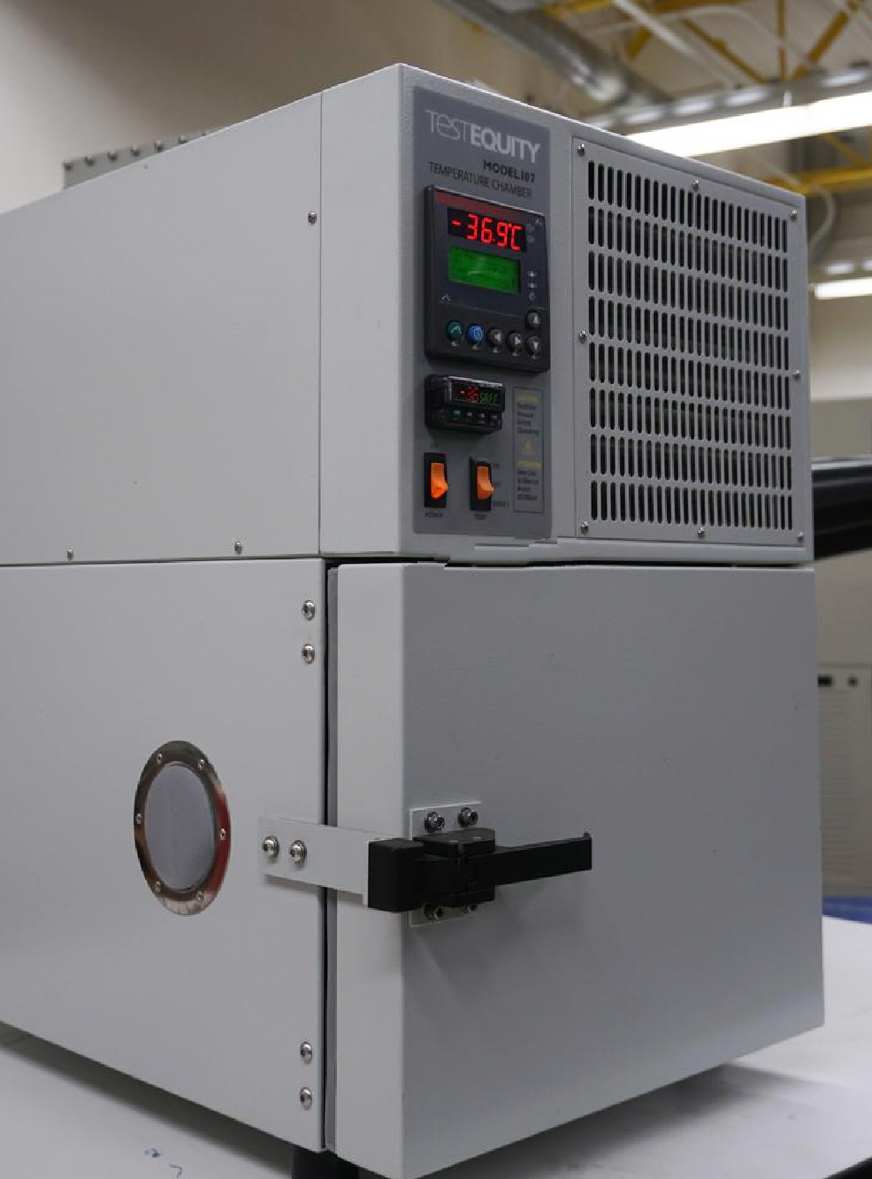 Refurbished Test Equity 107 Temperature chamber, -40 to +130C, 120vac
