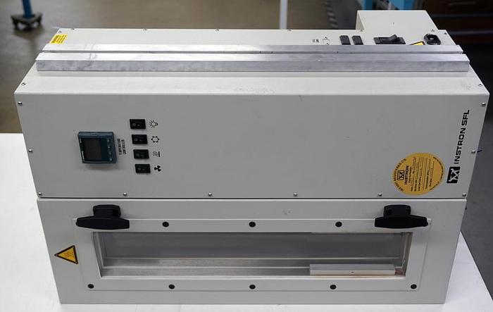 Used Instron temperature chamber