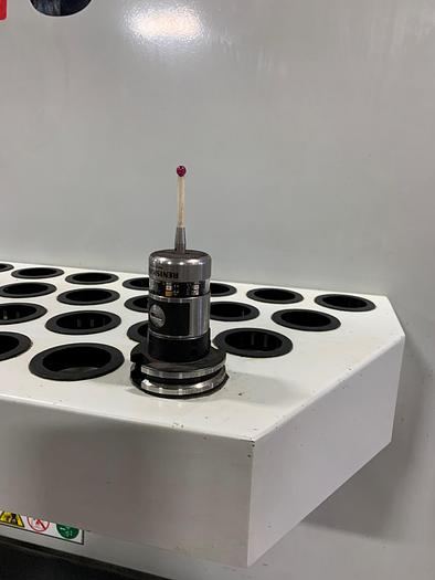 Used 64"X, 32"Y, 30"Z, HAAS, VF-6/40, 2017, CNC VERTICAL MACHINING CENTER