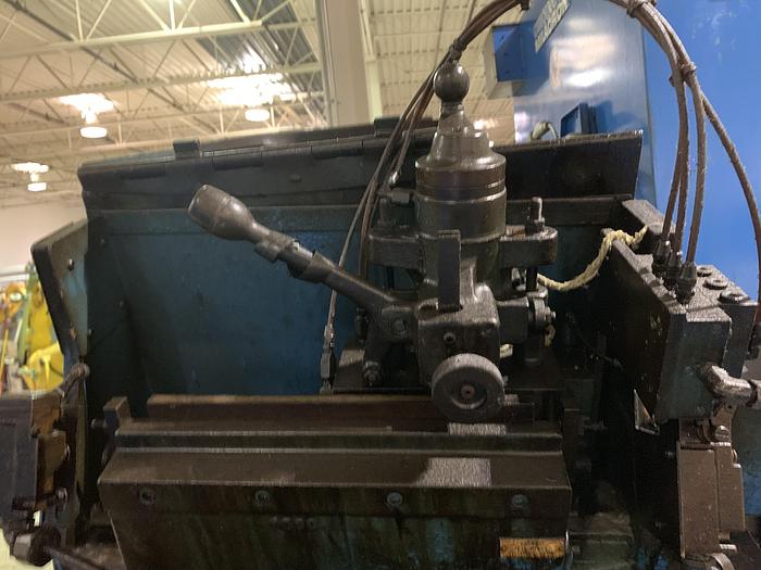 Used CINCINNATI MODEL 220-8 CENTERLESS GRINDER