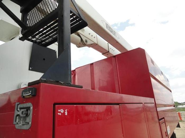 Used 2011 versalift V0270E