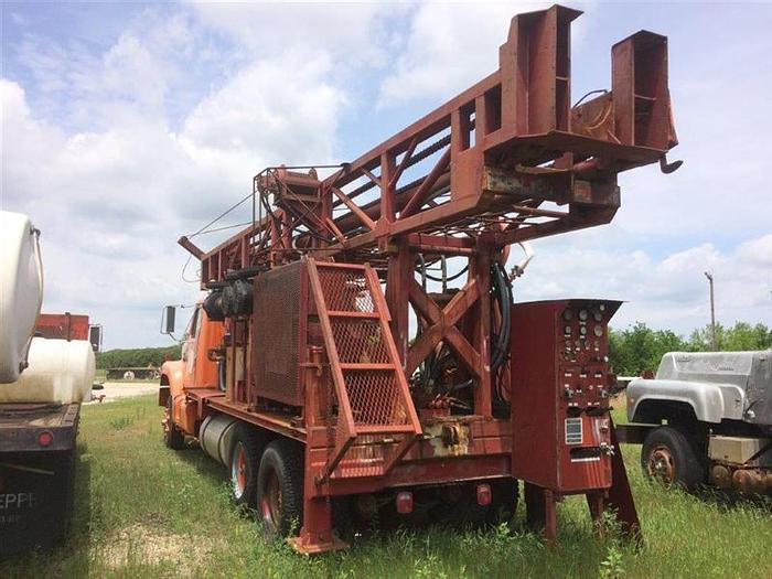 Used 1985 Ingersoll-Rand T4W Drill Rig