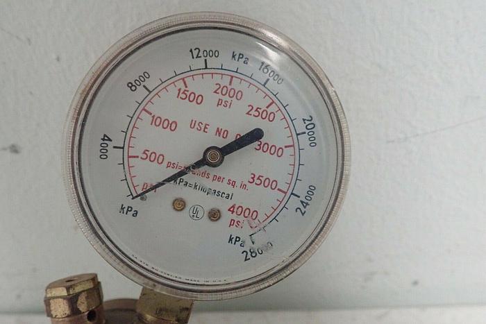Used Fisher Scientific Gauge Gas Regulator with CGA-350 Fitting