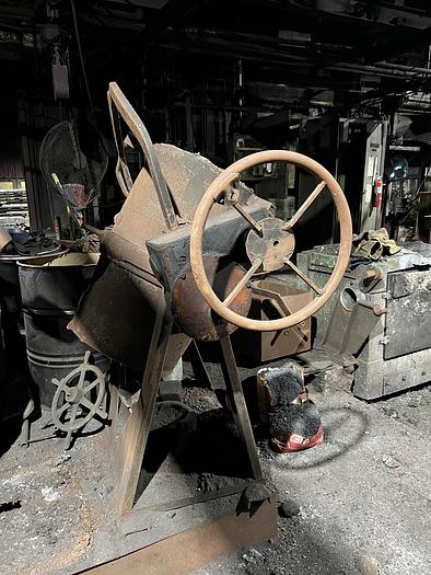 Used TILTING  LADLE STAND